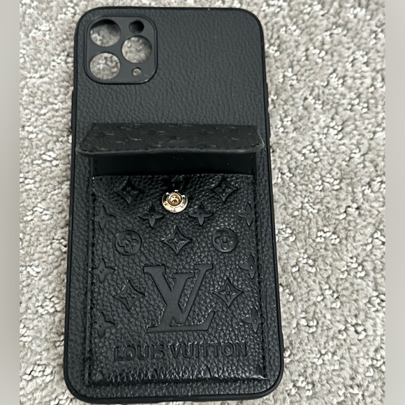 iPhone 11 Pro Case with card holder - Picture 2 of 4